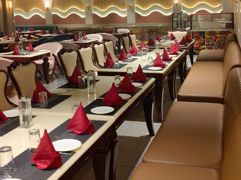 Cozy restaurant ambience for dining